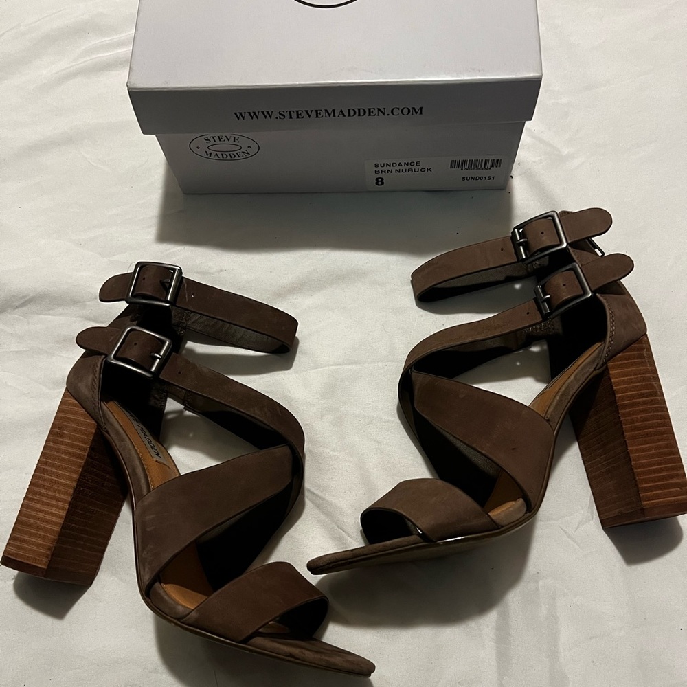 Steve Madden: Sundance Ben Nubuck Heel